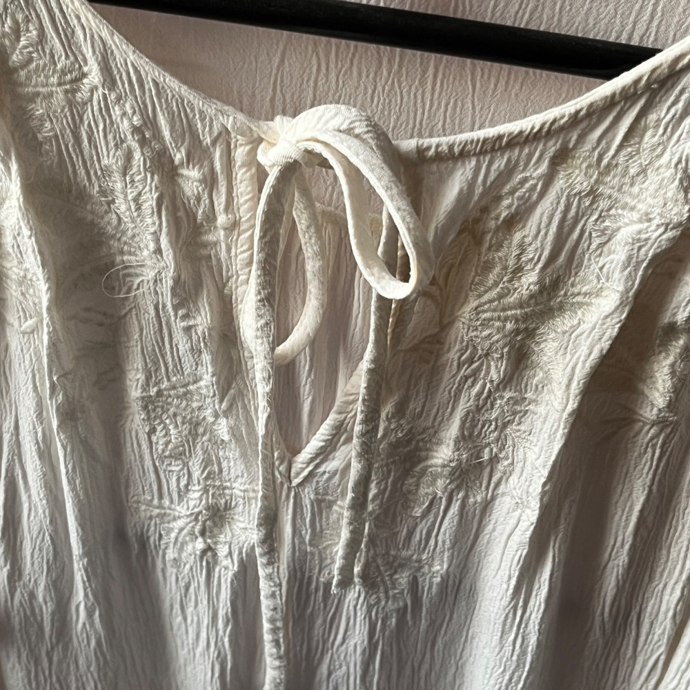 Knox Rose cream crinkle peasant blouse - Picture 3 of 8